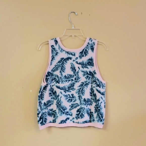 Dee Elly Sweater Tank - Picture 3 of 5